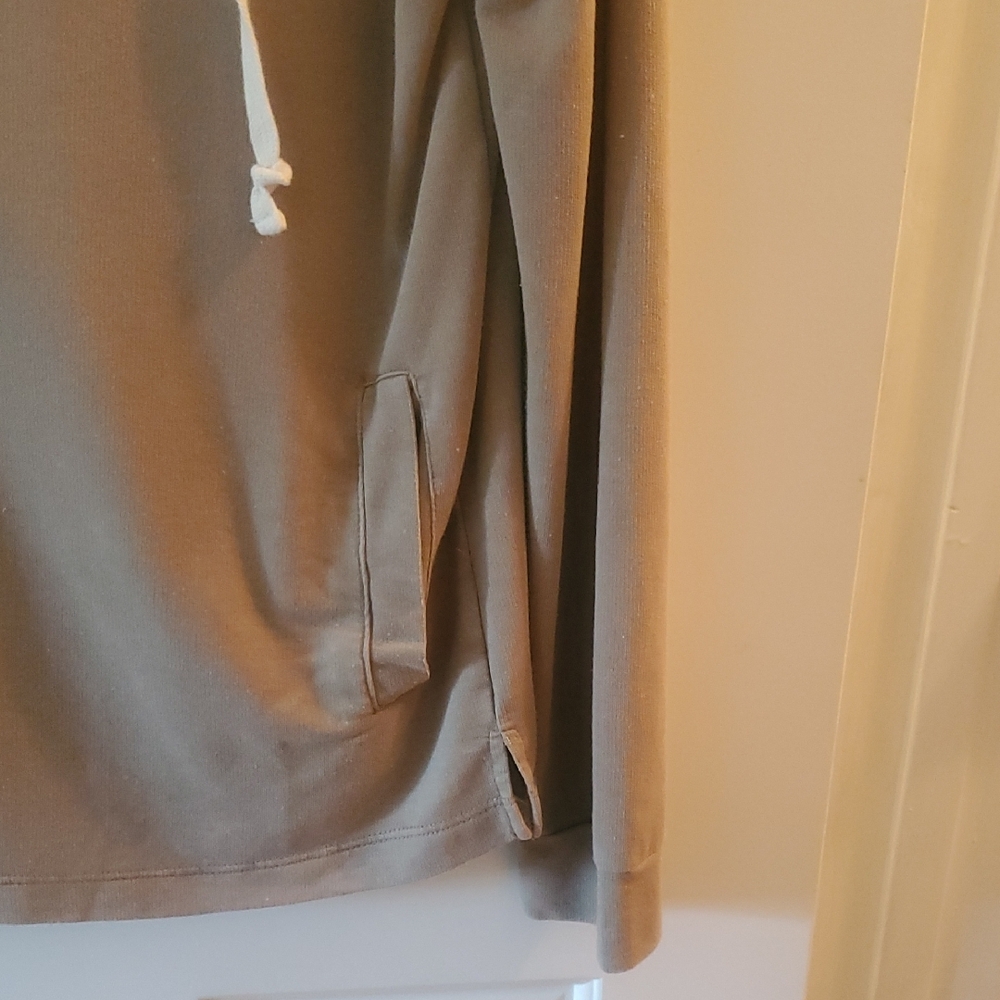 Koolaburra By Ugg Soft Brown Top - Picture 4 of 8